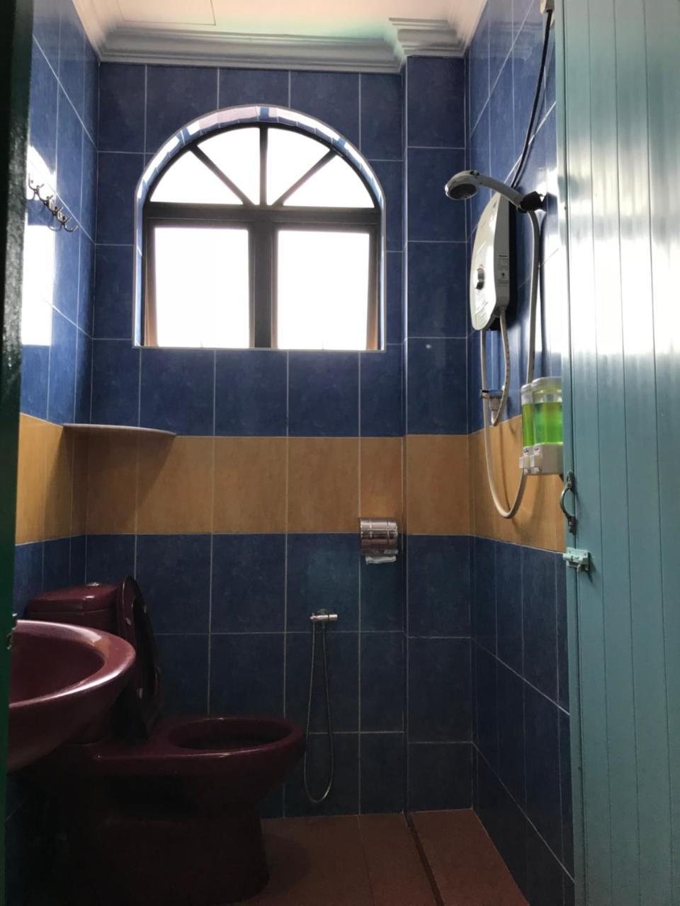 Kangsar Hotel Kuala Kangsar Esterno foto