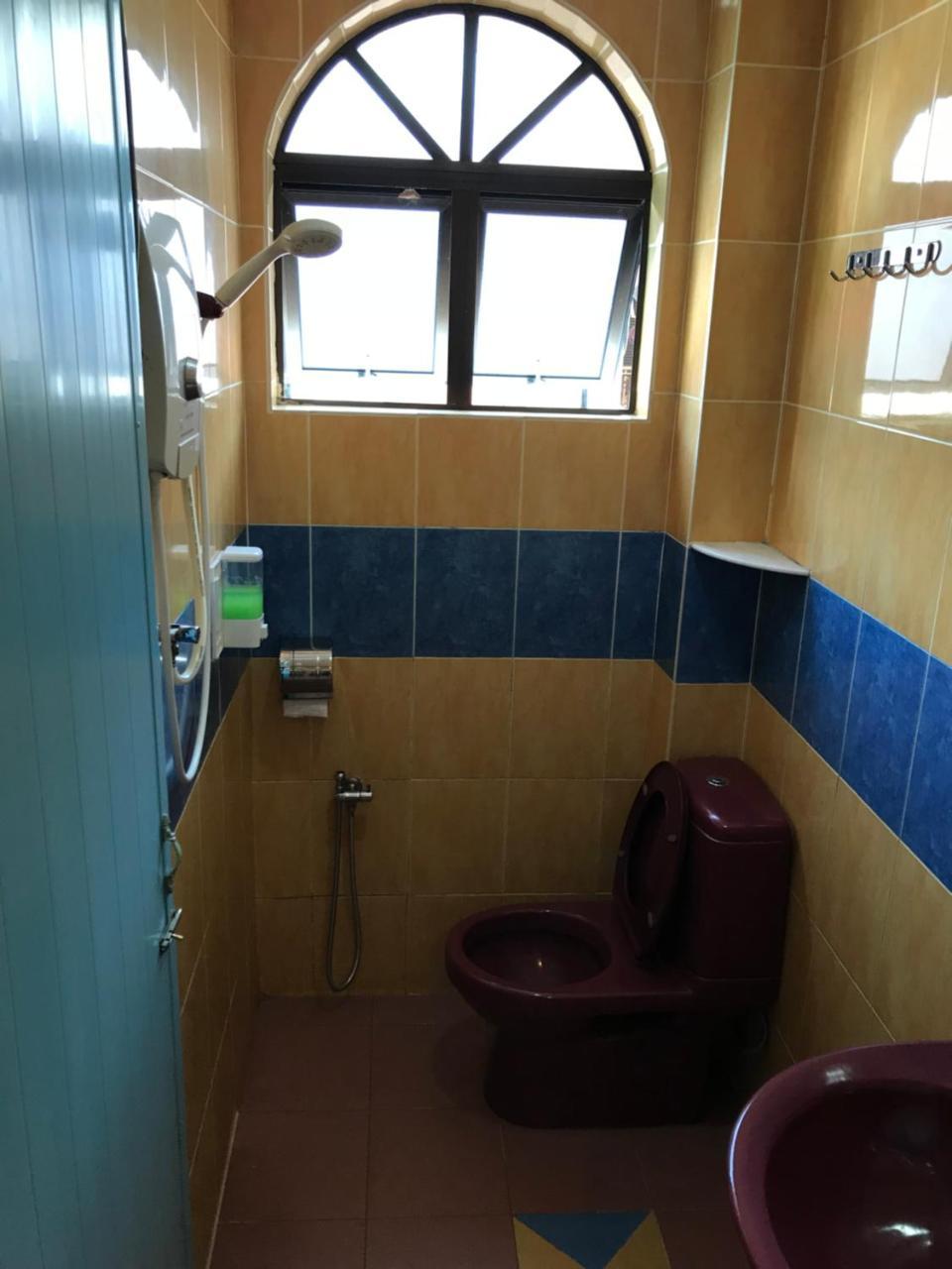 Kangsar Hotel Kuala Kangsar Esterno foto